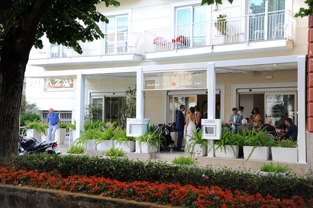 Hotel Plaza سورينتو المظهر الخارجي الصورة